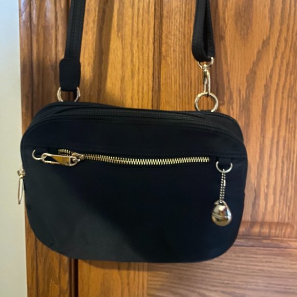 Travelon Black Crossbody Anti-Theft Travel Purse - Picture 2 of 9